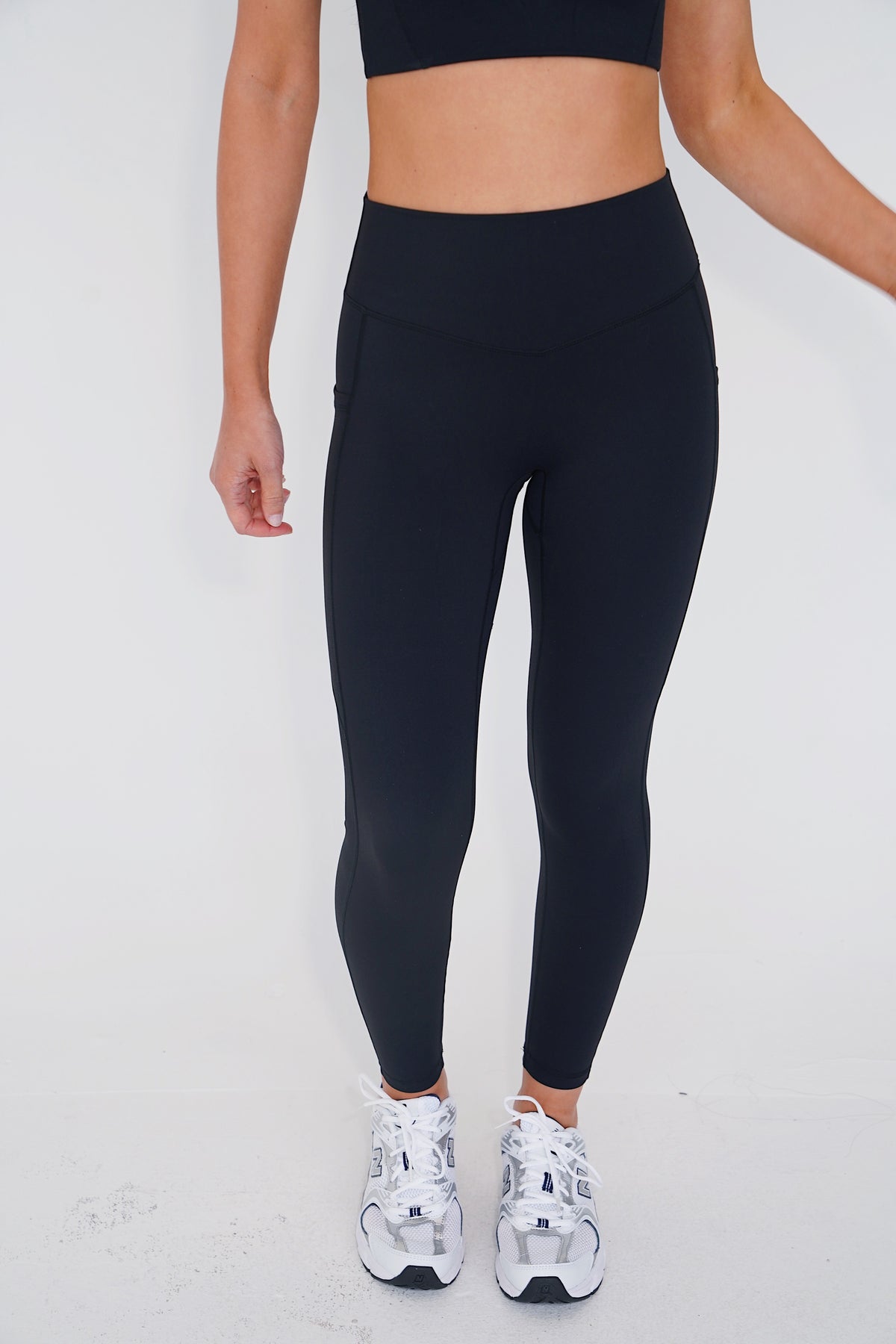 The More I Give, The More I Receive Essential Black Legging 5