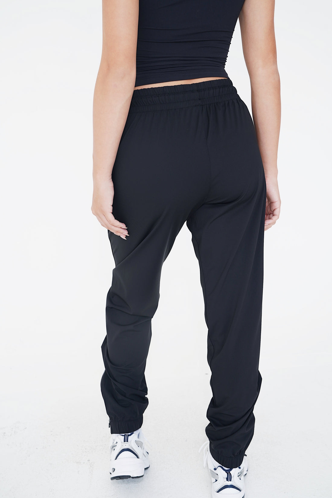 I See the Path Ahead Ice Silk Black Comfort Fitness Pant