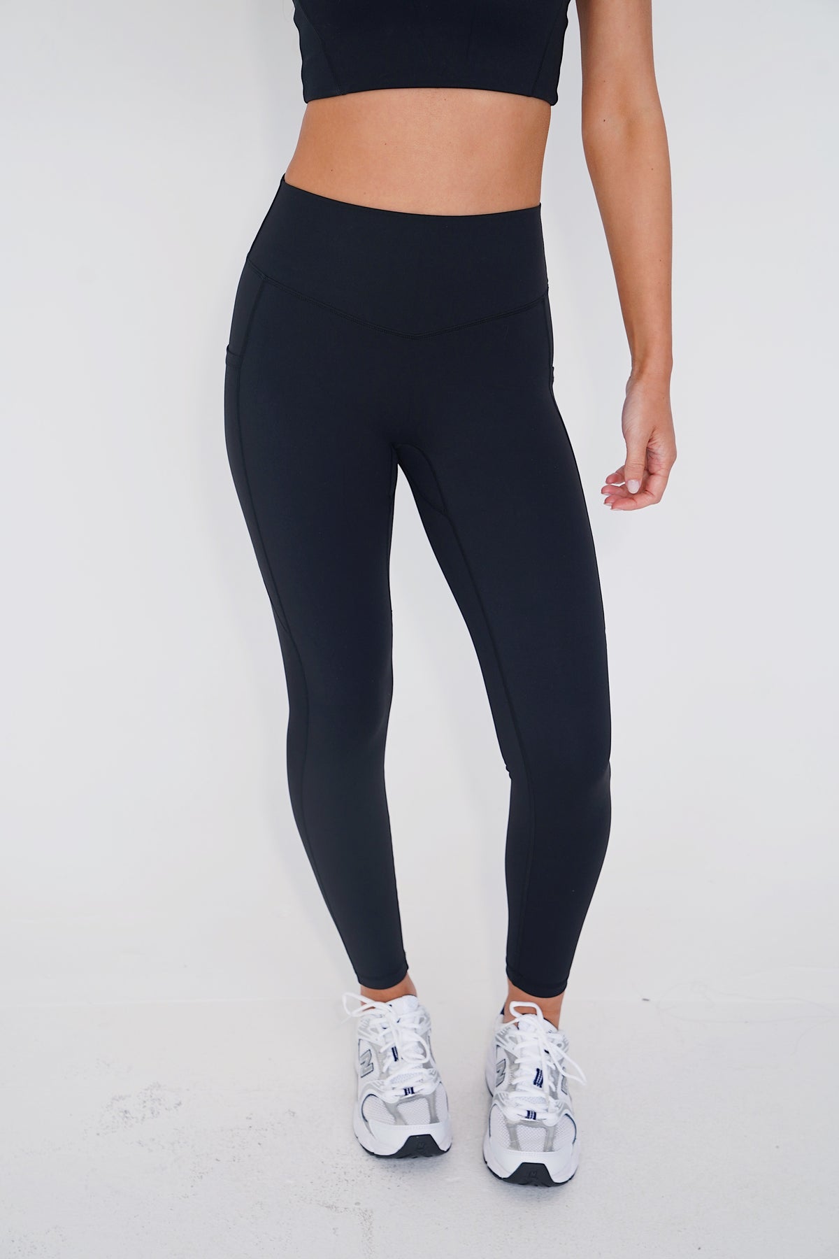 The More I Give, The More I Receive Essential Black Legging 13