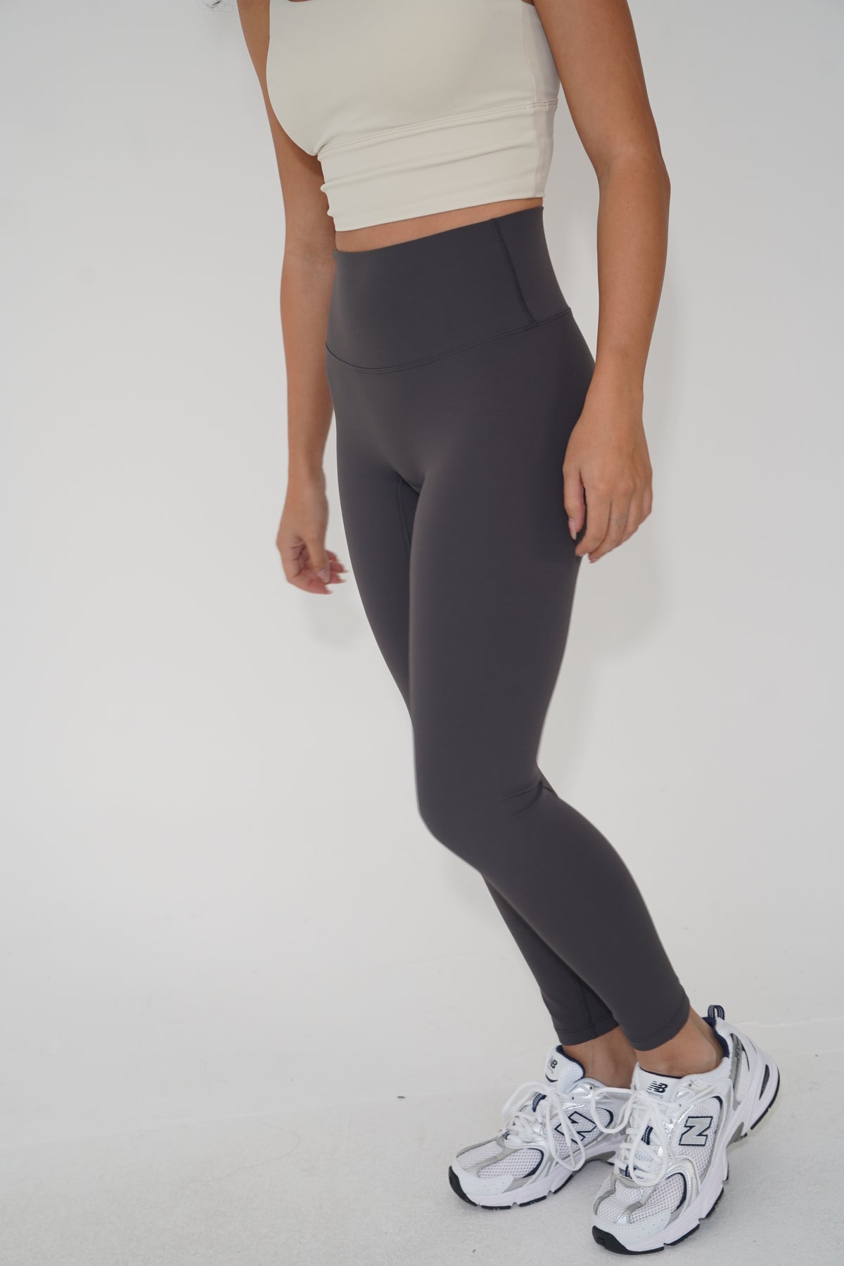 I Am Focused Sculpted Butter Legging in Graphite Gray 4