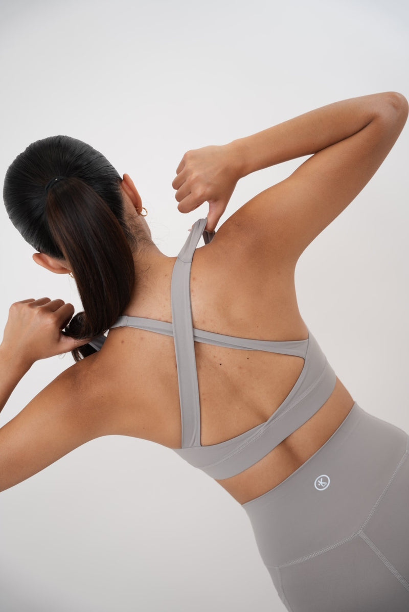 I Am Glowing Frosty Gray Quick Dry Butter Bra alt