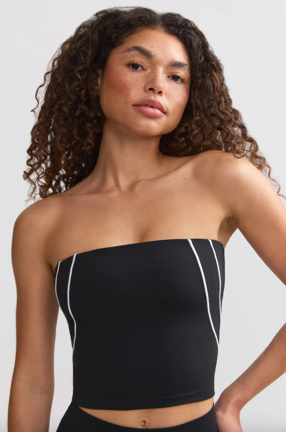 I Am Very Mindful Soft Active Contrast-Trim Bandeau Top in Black PREORDER